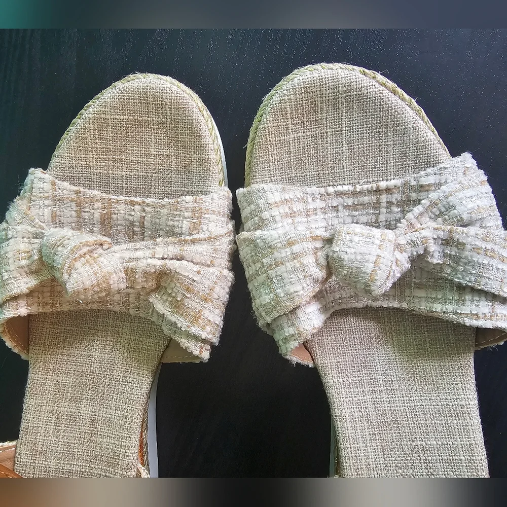 Women's Tan and Cream Espadrille Sandals Women's Size 38 NWOT